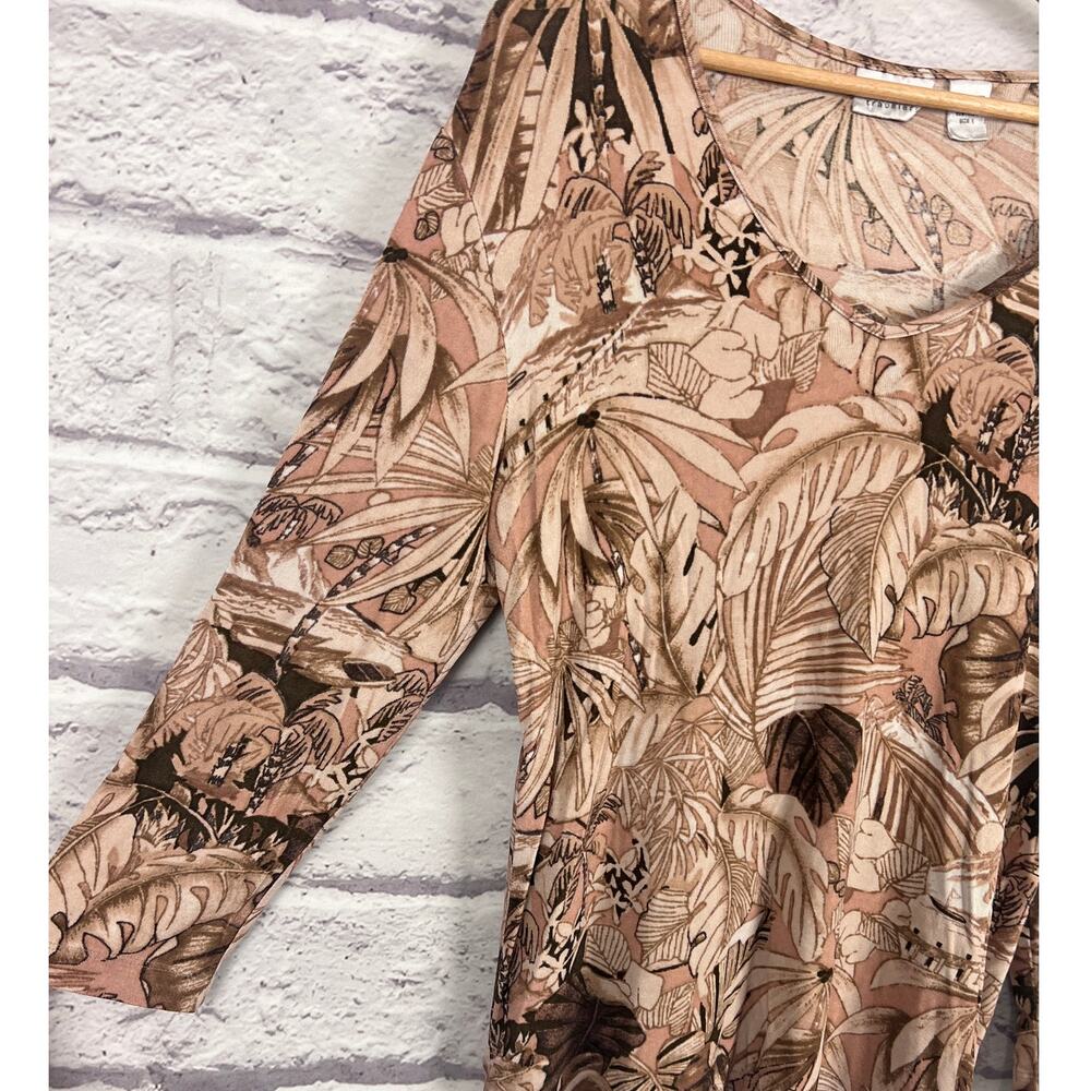 Chico's Travelers Womens M Resortwear Vacation Coastal Tropical Floral Blouse - Picture 5 of 11